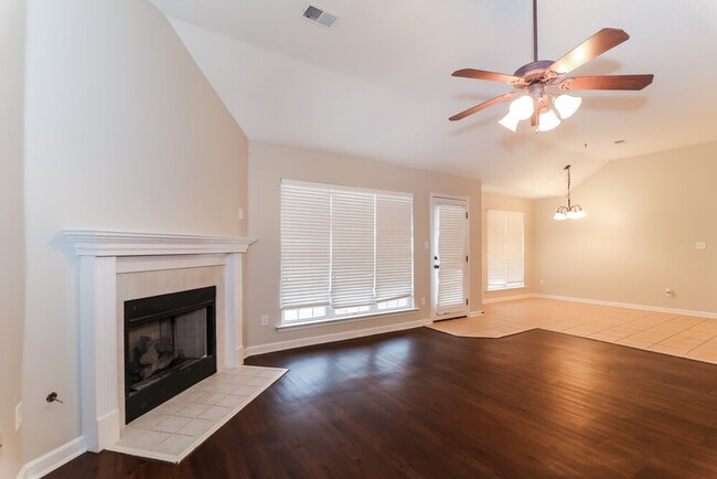 Building Photo - 5467 Milton Ridge Dr