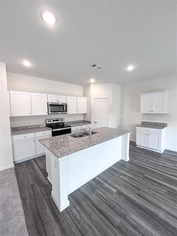 Foto del edificio - 424 Madison Way