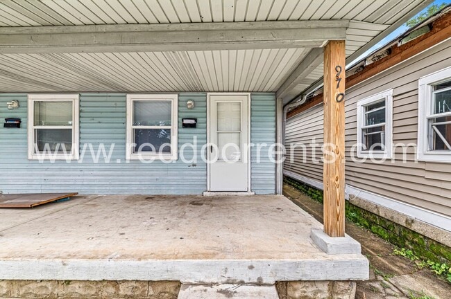 Building Photo - Your Perfect Indy Home is Waiting at 970 E...