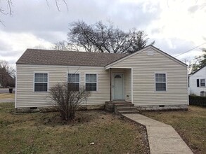 Building Photo - 403 Hawkins Ave