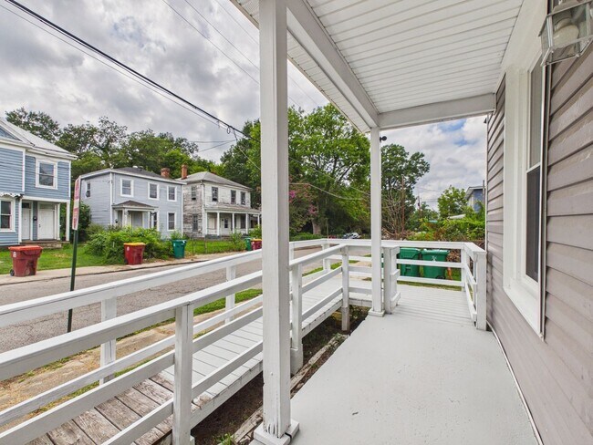 Building Photo - 529 Harrison St
