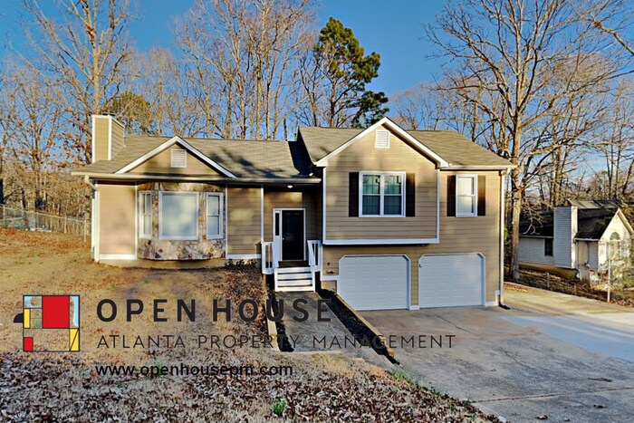 Primary Photo - 43 Applejack Dr, Douglasville
