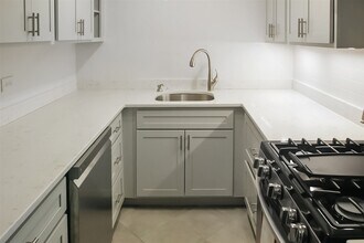 Building Photo - 7002 JFK Blvd E