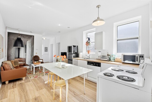 Foto del edificio - 854 N High St