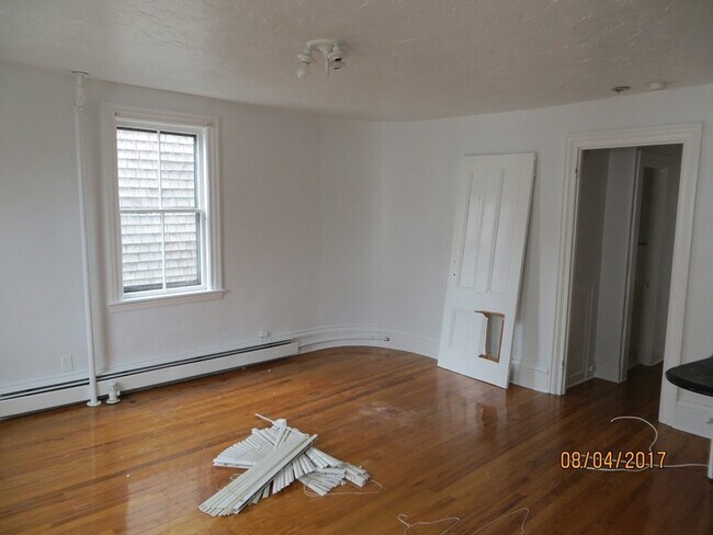 Building Photo - 25 Leyden St