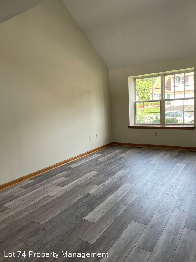 Building Photo - 3 br, 2.5 bath House - 2764 Tamlynn Court