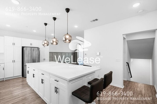 Building Photo - 5300 Calle Rockfish