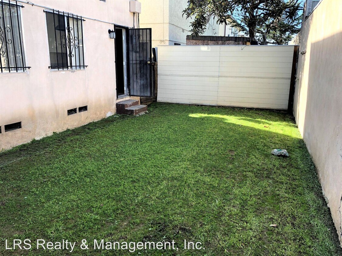 Foto principal - 2509 W Imperial Hwy