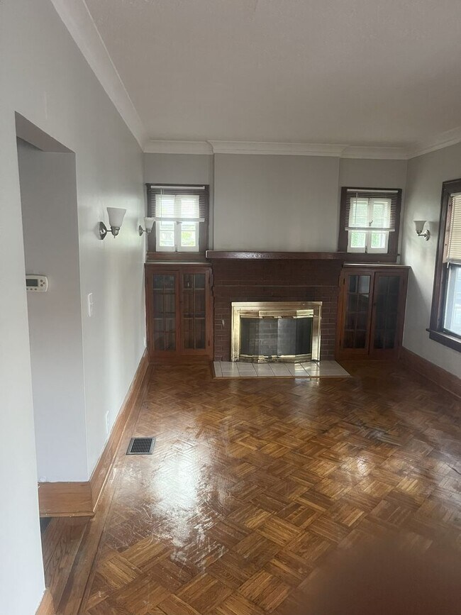 Building Photo - 67-69 Upton Pl