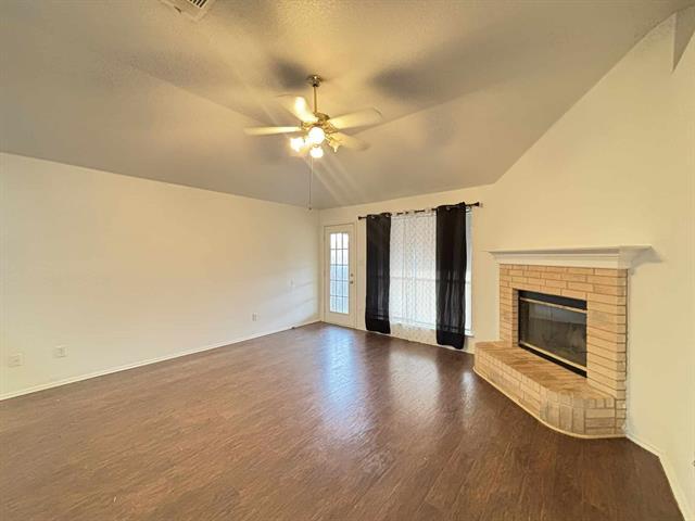 Building Photo - 830 W Colony Dr