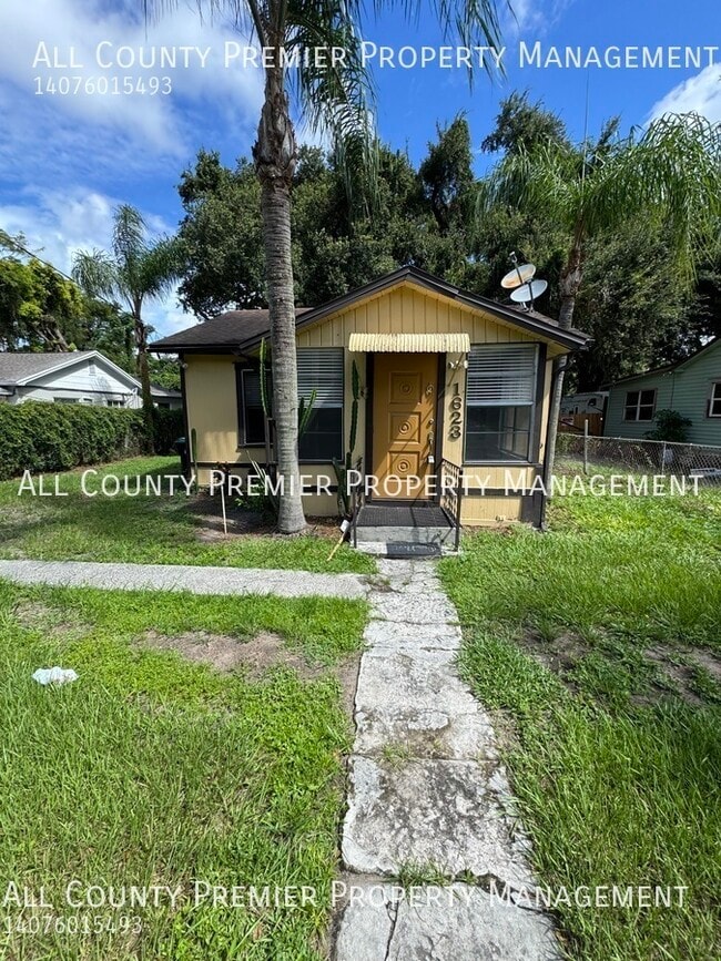 Building Photo - 1623 Grand St