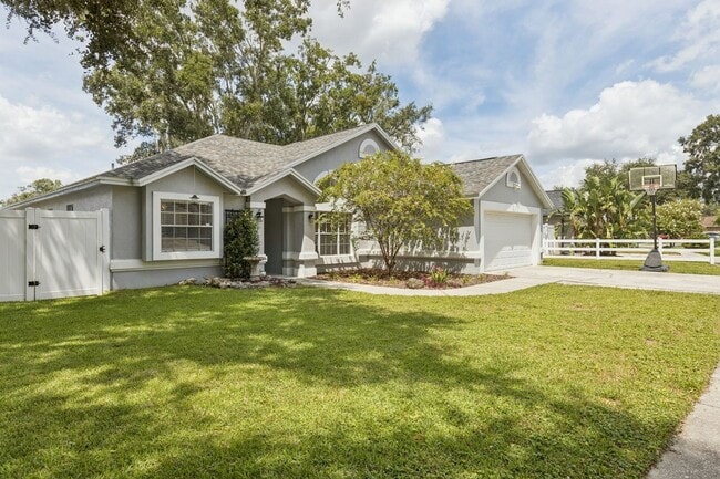 Foto del edificio - 2313 Foggy Ridge Pkwy