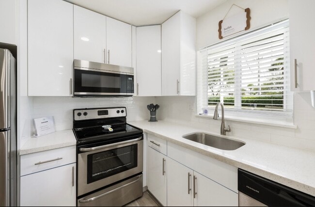 Foto del edificio - 1702 SW 20th St