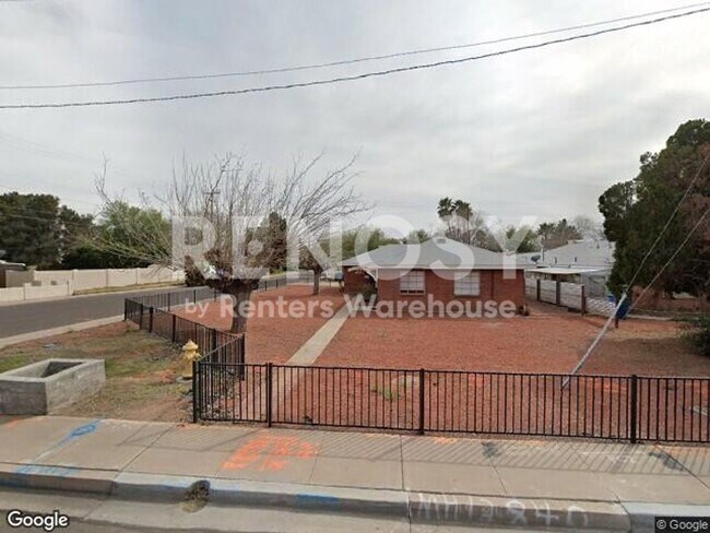 Foto del edificio - 2145 E Osborn Rd