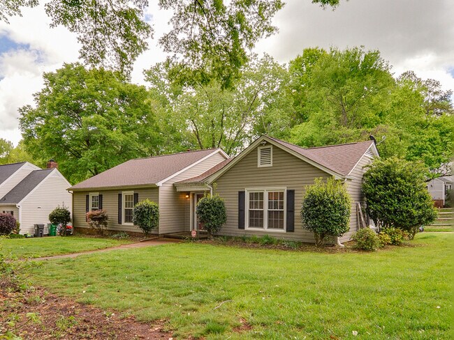 Building Photo - Beautifully Updated 3BD/2BA Ranch Home in Sardis Woods!