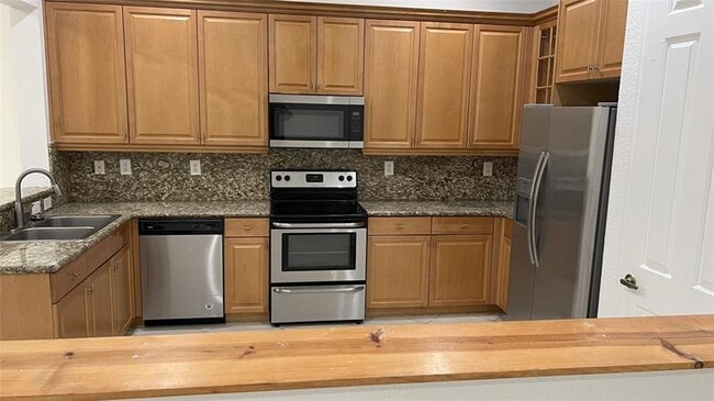 Foto del edificio - 6095 NW 116th Dr