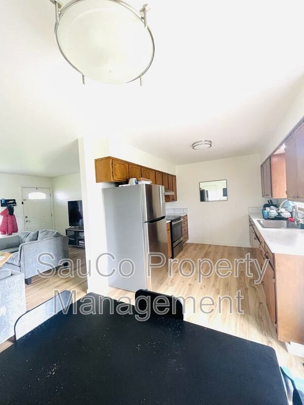 Foto del edificio - 34436 Bachelor Flat Rd