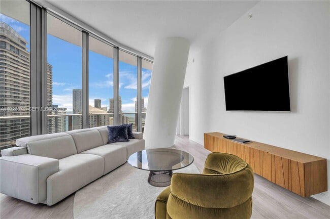 Foto del edificio - 55 SW 9th St