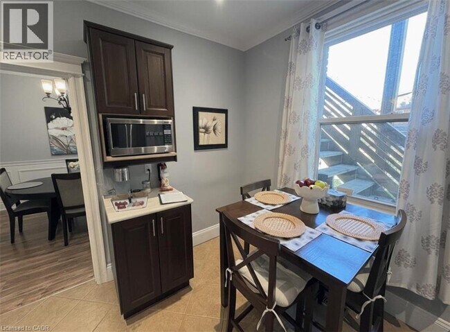 Photo du bâtiment - 691 Wilson St