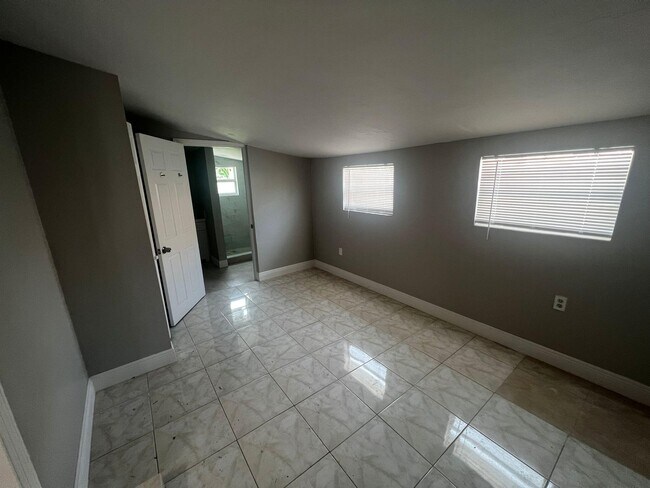 Foto del edificio - 3635 Corrigan Ct