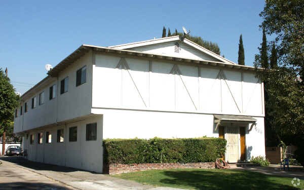 Building Photo - 355 W Lomita Ave