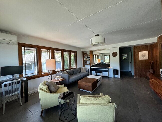 Foto del edificio - 2527A Henry St