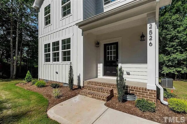 Building Photo - 2526 Sumter Dr