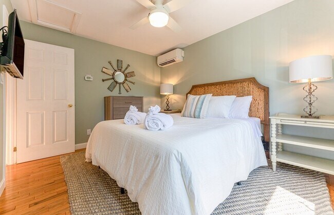 Foto del edificio - 18 Hampson Ave