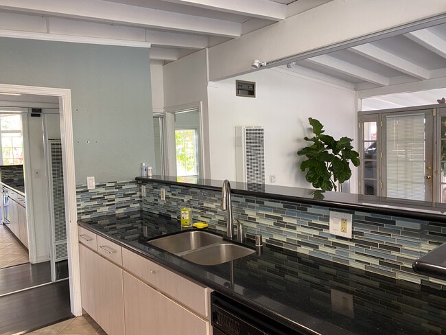 Kitchen - 134 Tyler Ct House