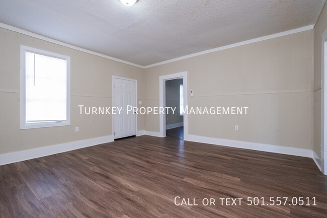 Building Photo - 1308 W 21st St