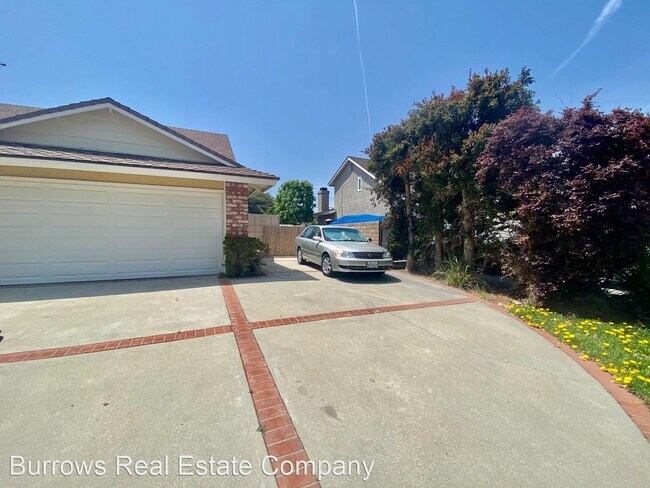 Building Photo - 4 br, 3 bath House - 67 N. Brookshire