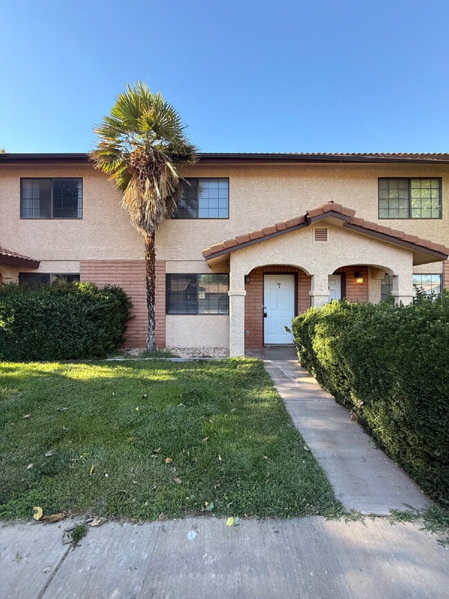Building Photo - 2154 W 70 S