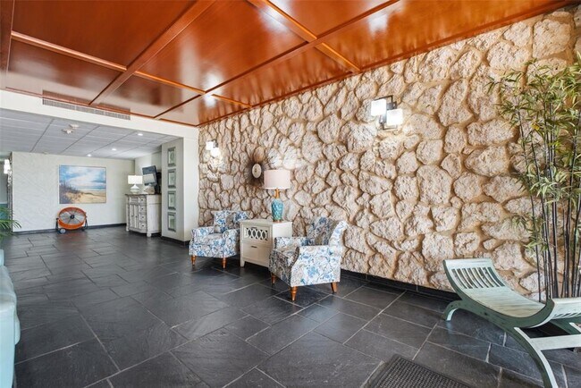 Foto del edificio - 17920 Gulf Blvd
