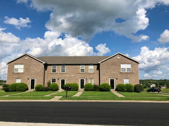 2 habitaciones, 1 baño y medio - 907 Weeping Willow Dr