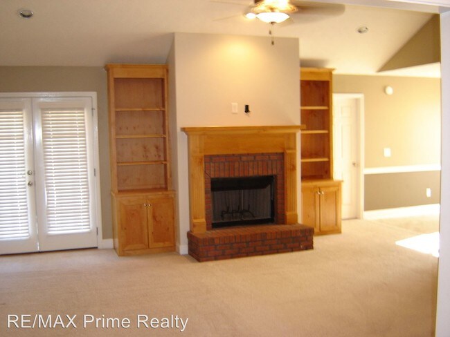 Building Photo - 3 br, 2 bath House - 6058 White Pine Drive