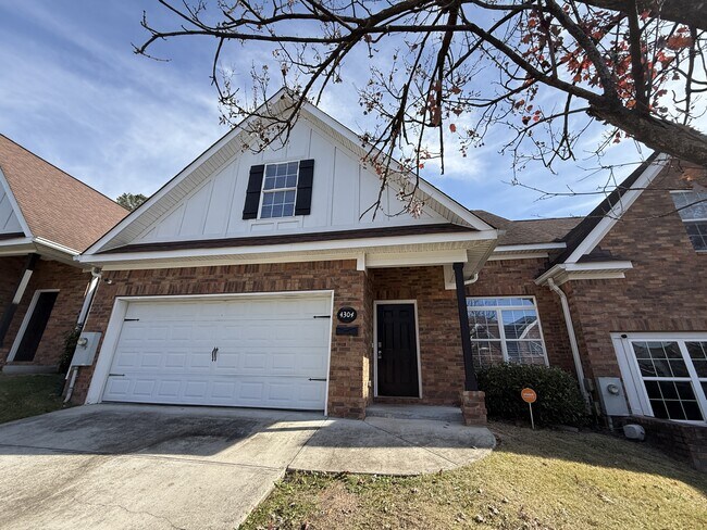 Building Photo - 4304 E Barcelona Way