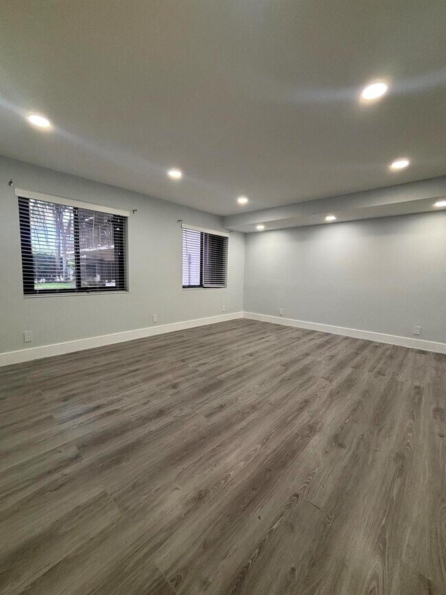 Foto del edificio - 4725 SW 62nd Ave