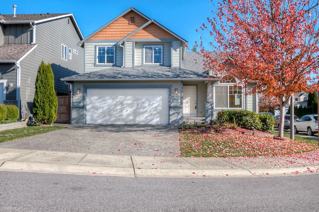 4 br, 2.5 bath House 21014 131st Avenue House Rental in Kent