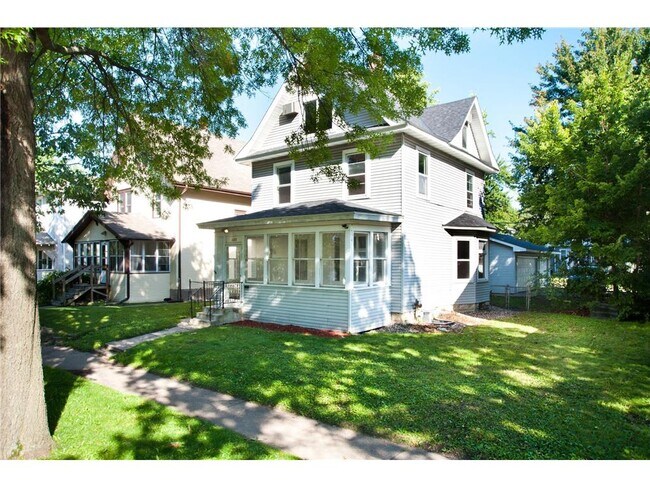 Building Photo - 1689 Marshall Ave