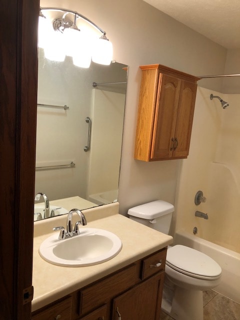 Building Photo - 601 S Hickory St