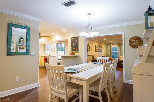 Foto del edificio - 7189 Vassar Dr