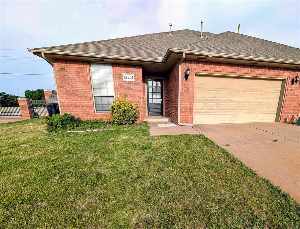 Primary Photo - 17201 Cedar Dr