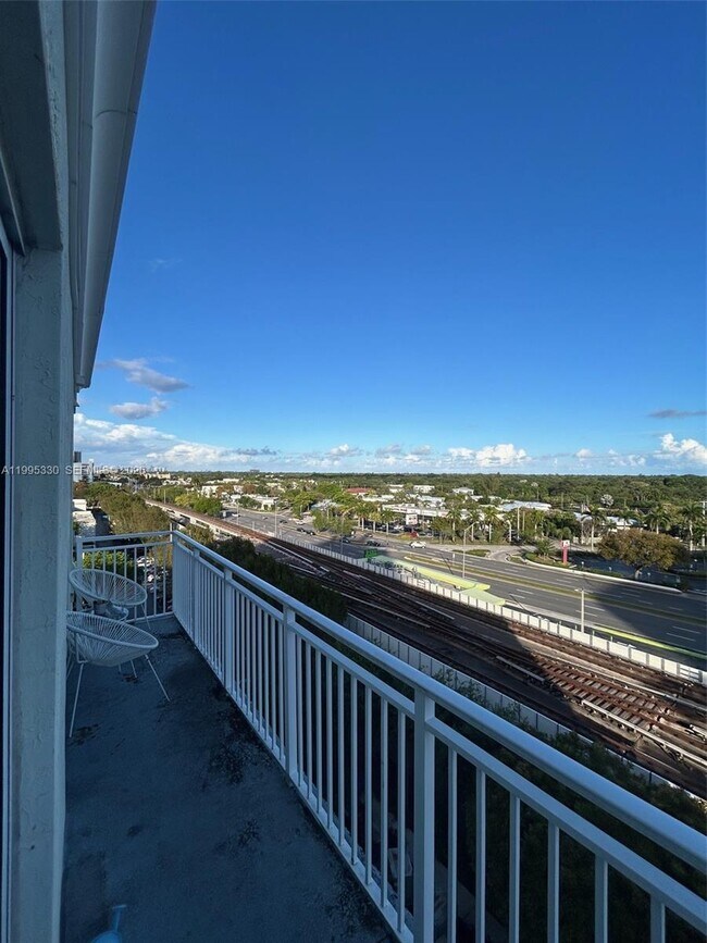 Foto del edificio - 7280 SW 90th St