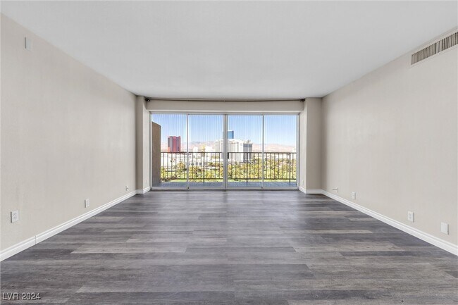 Building Photo - 3111 Bel Air Dr