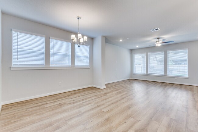Foto del edificio - 2618 Suncadia Ln