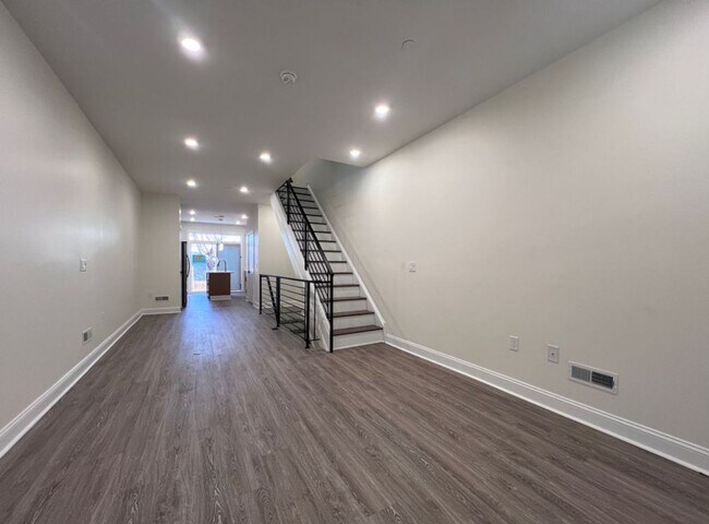 Foto del edificio - 4920-4926 Paschall Ave