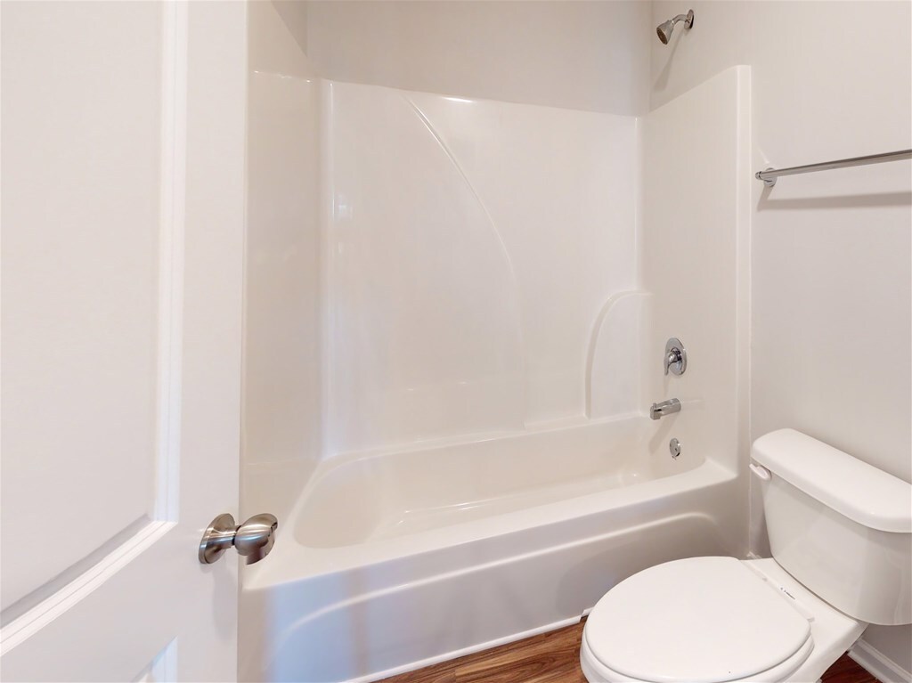 Primary Photo - 200 Hackberry Ave