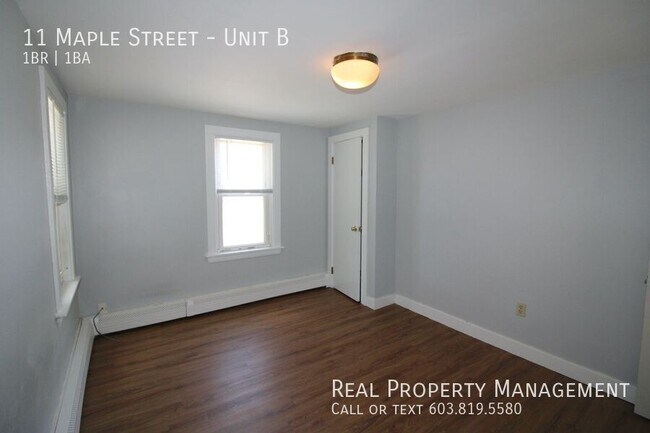 Building Photo - 11 Maple St