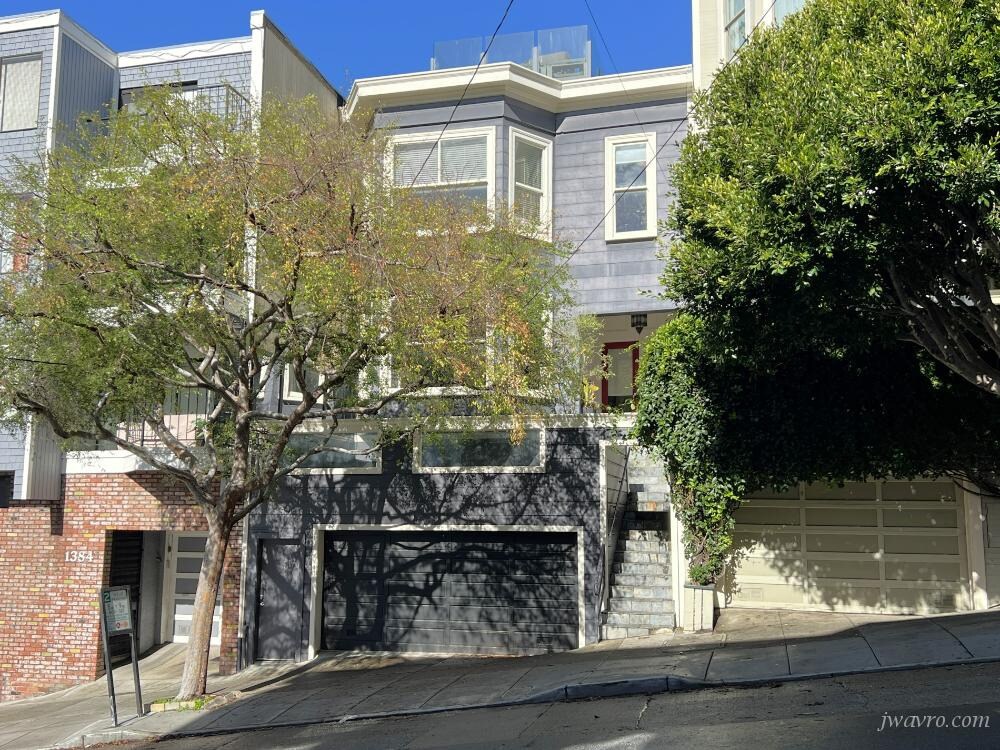 Primary Photo - 1372 Green St