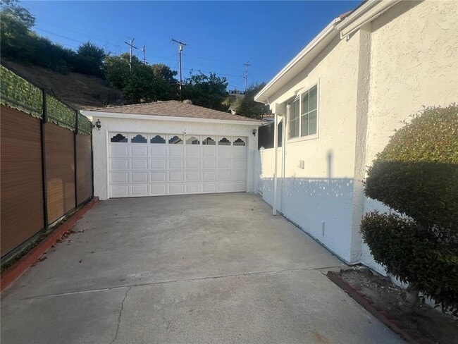 Foto del edificio - 2058 Wheeler Dr